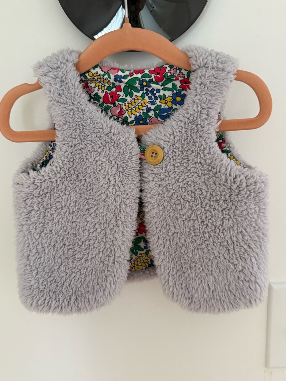 Kids Plush Faux-Sherpa Vest - Light Gray/Cream
